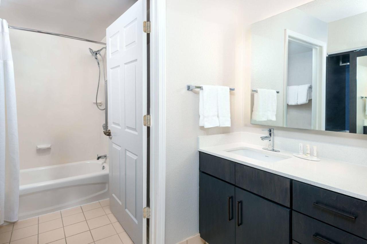 Residence Inn By Marriott Boston Brockton/Easton Esterno foto